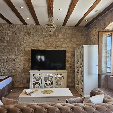 Luxury Seafront Fabri * Vis