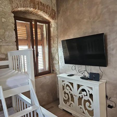 Luxury Seafront Fabri Vis