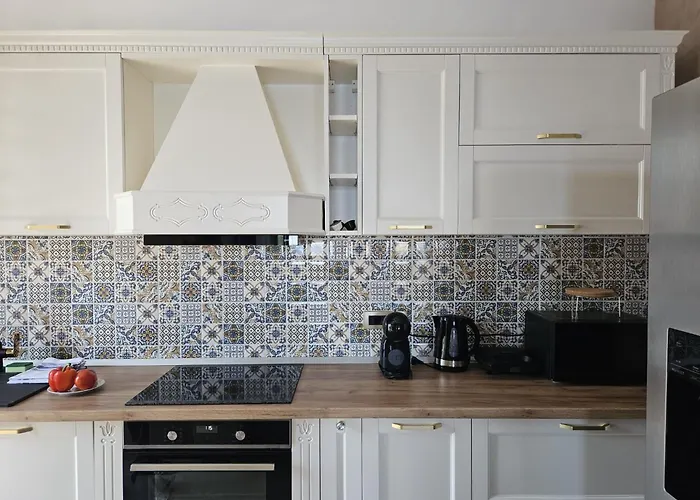 شقة Luxury Seafront Fabri *