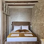 Luxury Seafront Fabri Vis